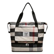 Foldable travel bag with wet compartment