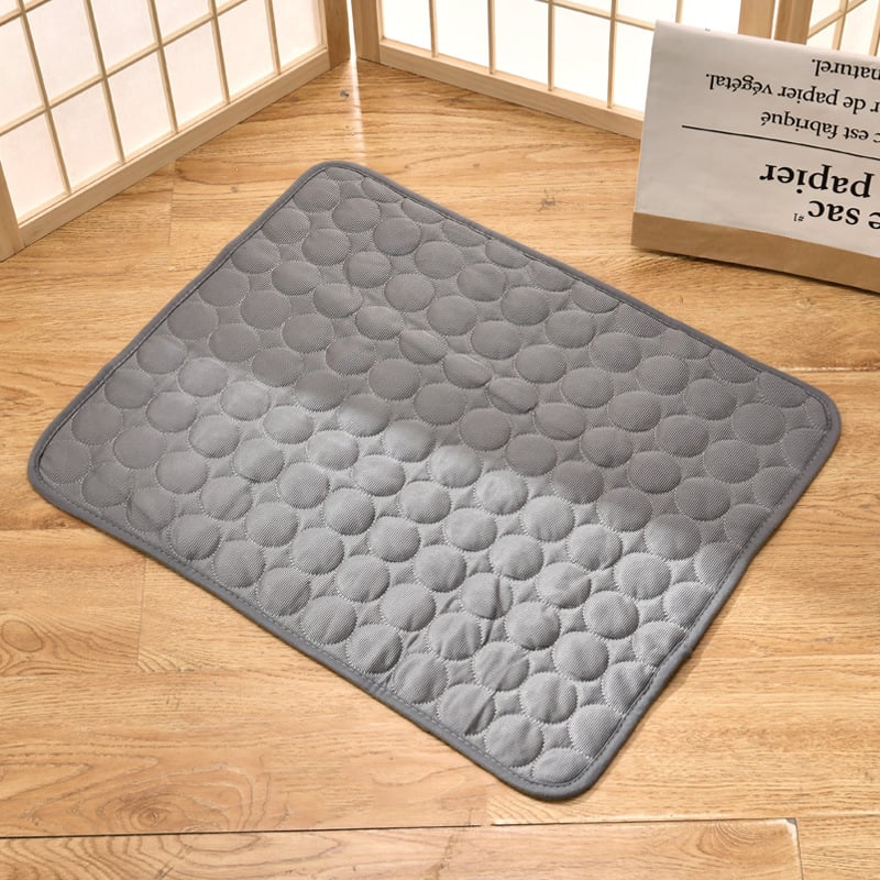 Cooling Mat for Dogs – Self-Cooling and Softly Padded