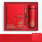 Geschenkset mit Notizbuch, Thermoskanne und Stift in edler Box