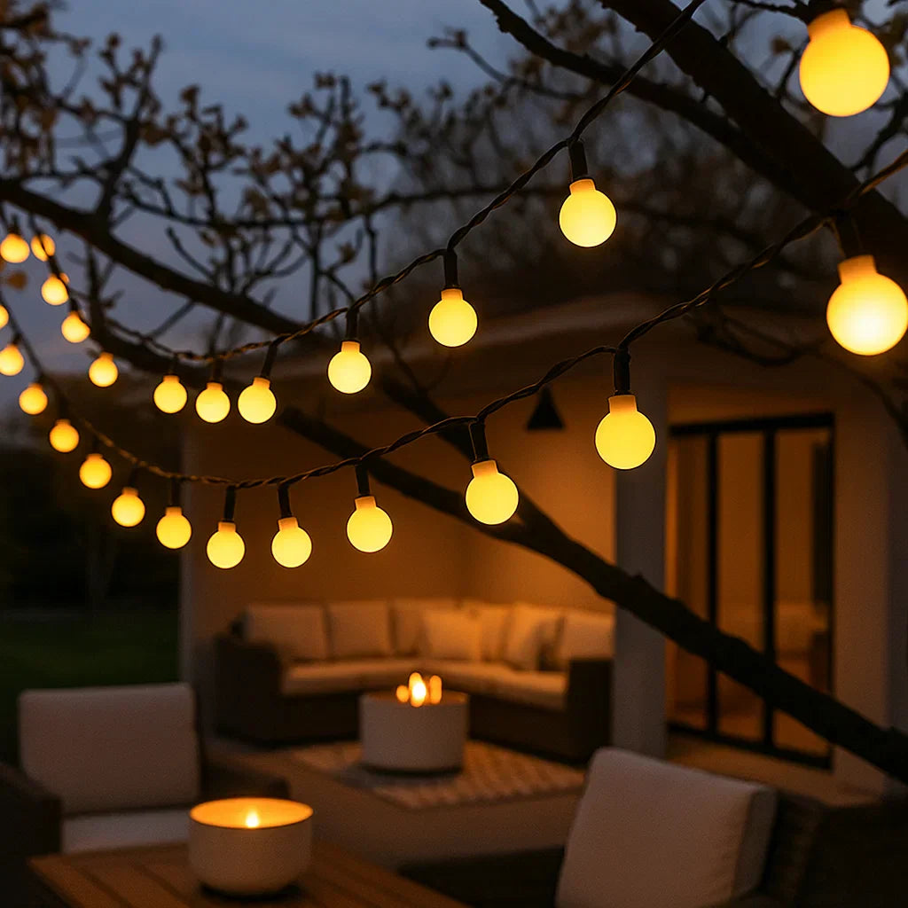 Solar-Lichterkette für Außen mit warmweißem und buntem Licht