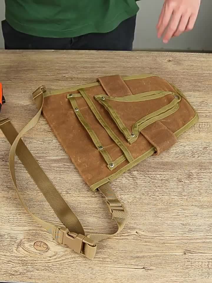 Garden tool belt with multiple compartments