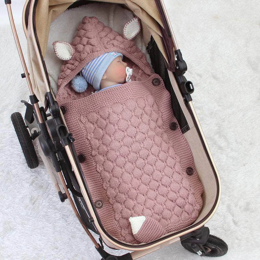 Baby-Schlafsack gestrickt mit Öhrchen und Schwanz