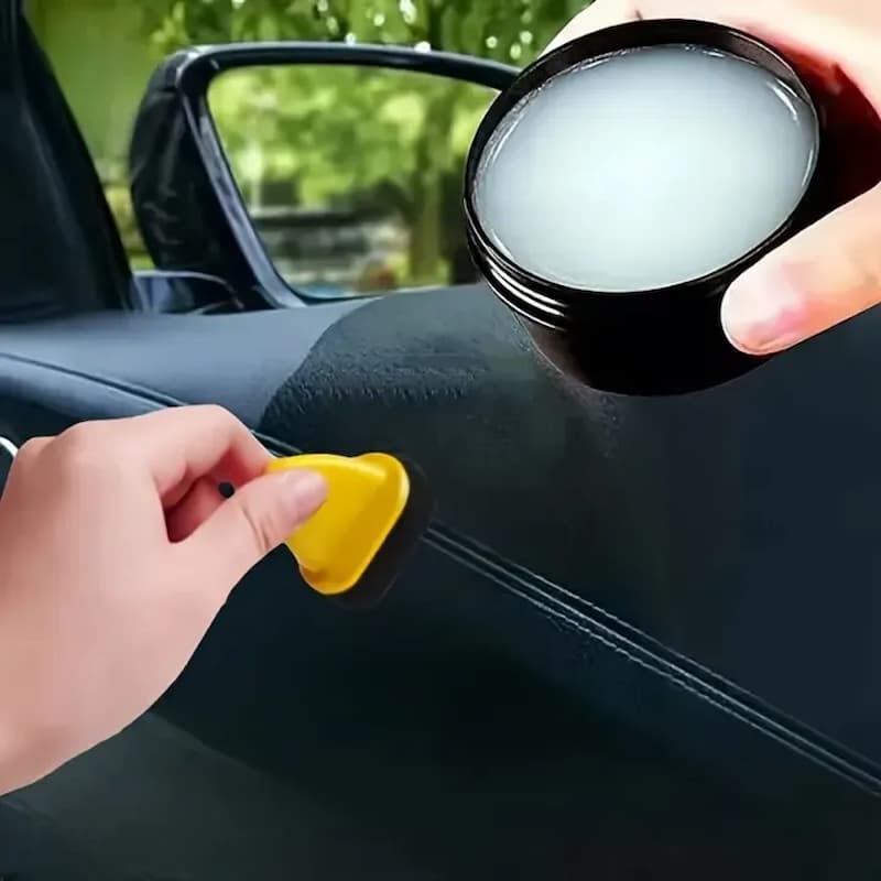 Lederpflegecreme für Autositze und Möbel