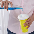 Slush maker cup with cooling core