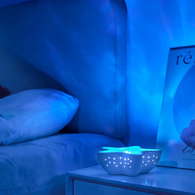 Star projector with 7 color changes and ocean effect