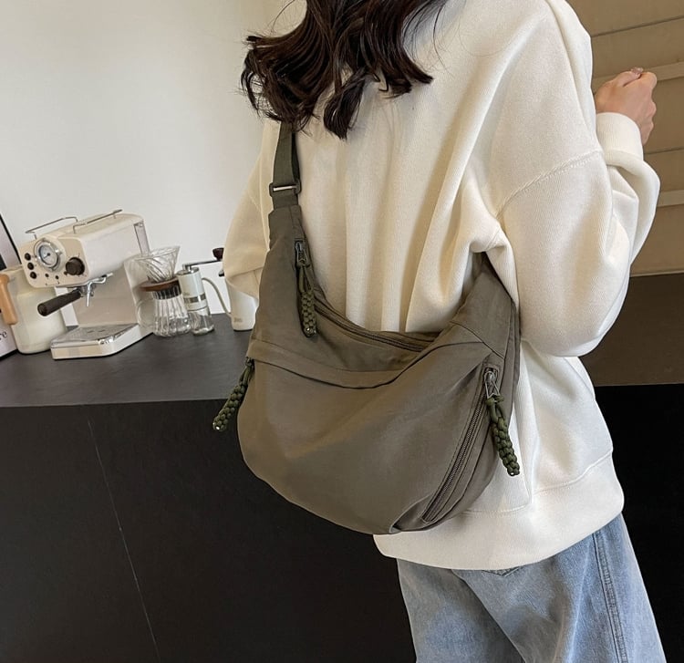 Nylon Crossbody Bag with Multiple Compartments – Lightweight and Practical