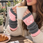 Strickhandschuhe fingerlos mit Herzmotiv