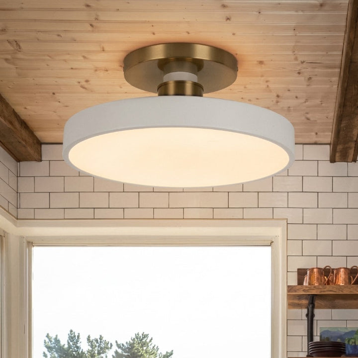 Round LED ceiling light with brass fitting, Ø 30 cm