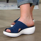 Orthopädische Sandalen Damen mit Keilabsatz