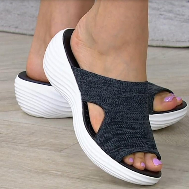 Orthopädische Sandalen Damen mit Keilabsatz