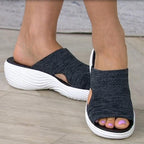 Orthopädische Sandalen Damen mit Keilabsatz