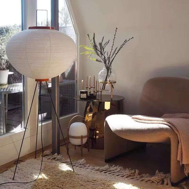 Stehlampe mit Reispapier-Schirm – Japanischer Stil