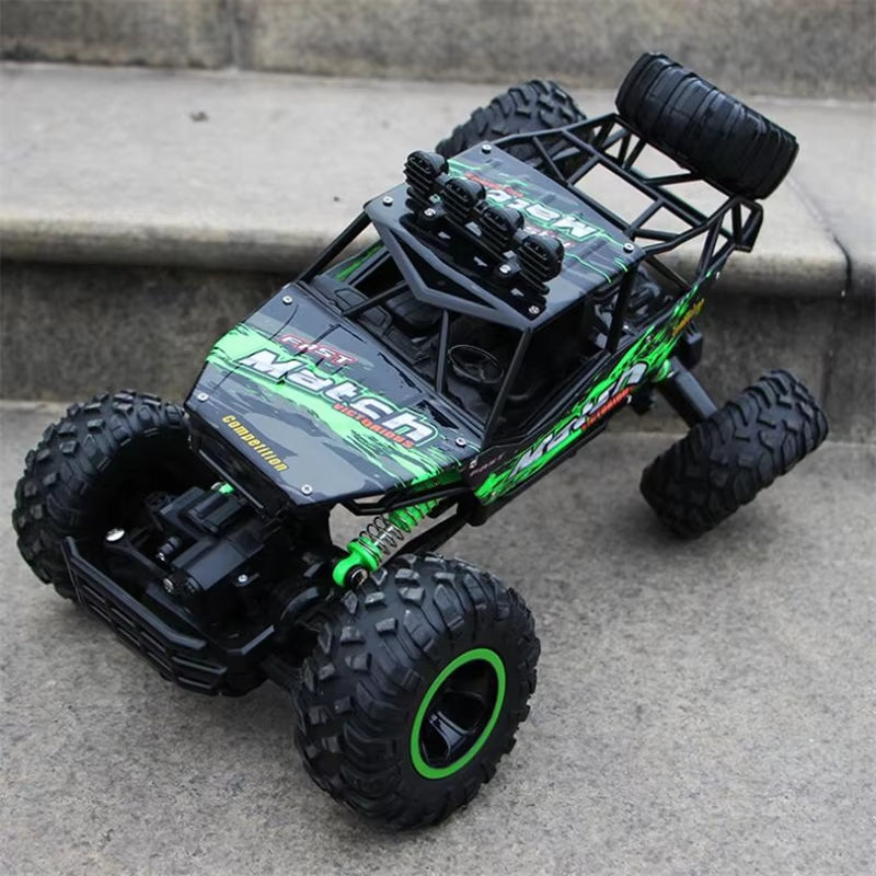 RC Truck 4WD Off-Road 1:12 with Dual Motor & 2.4 GHz Remote Control – up to 80 m