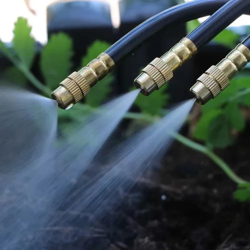 Bewässerungssystem für Garten & Balkon — 360° Sprühdüsen, ohne Strom