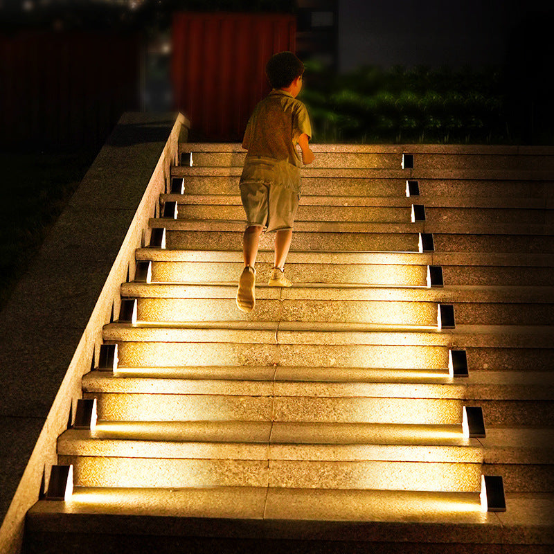 Solar stair lights for outdoors – Warm white LED light, set of 4 or 10