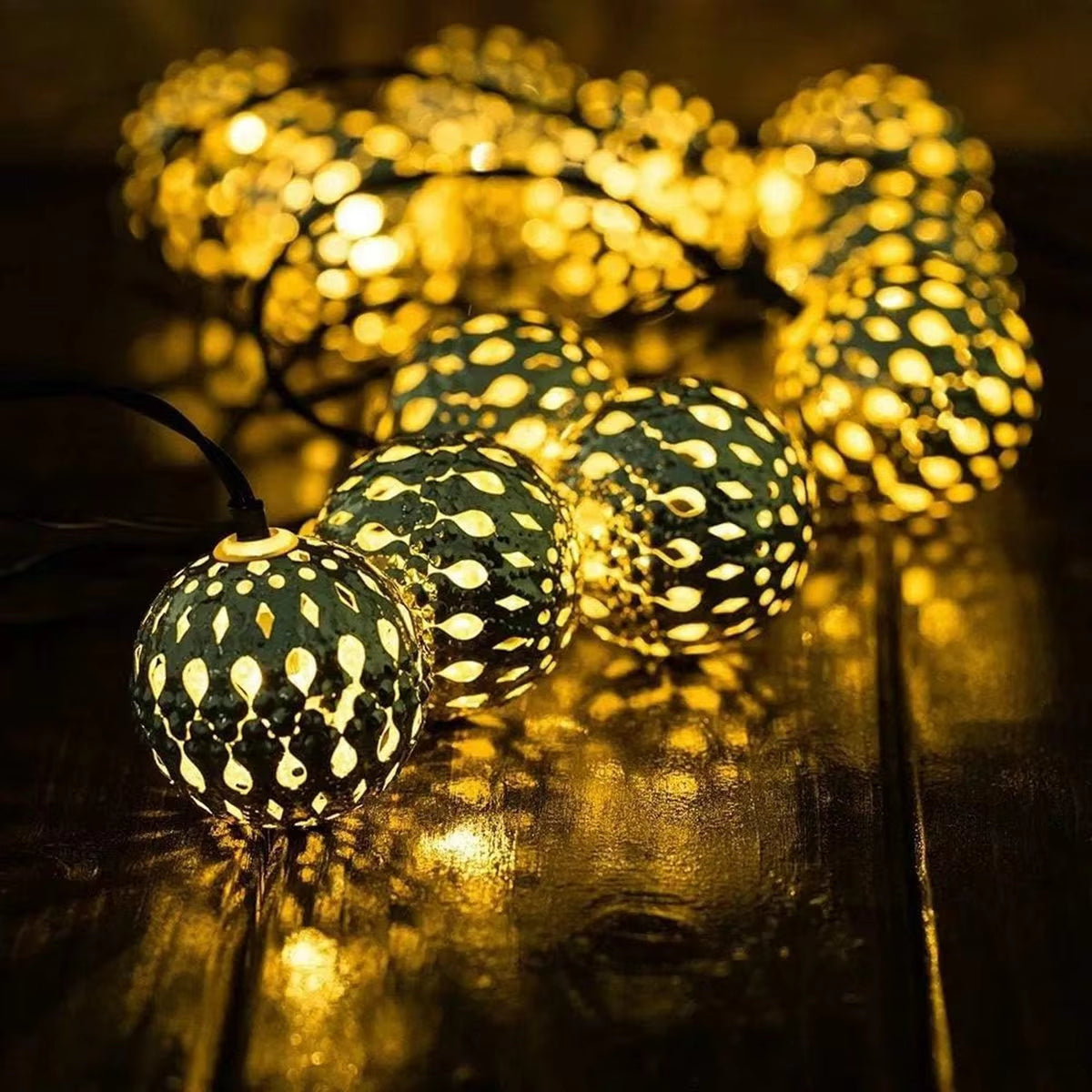 Solar String Lights Moroccan 12m – 100 LED Balls, Warm White, Waterproof