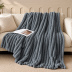 Fleece Kuscheldecke mit gerippter Struktur