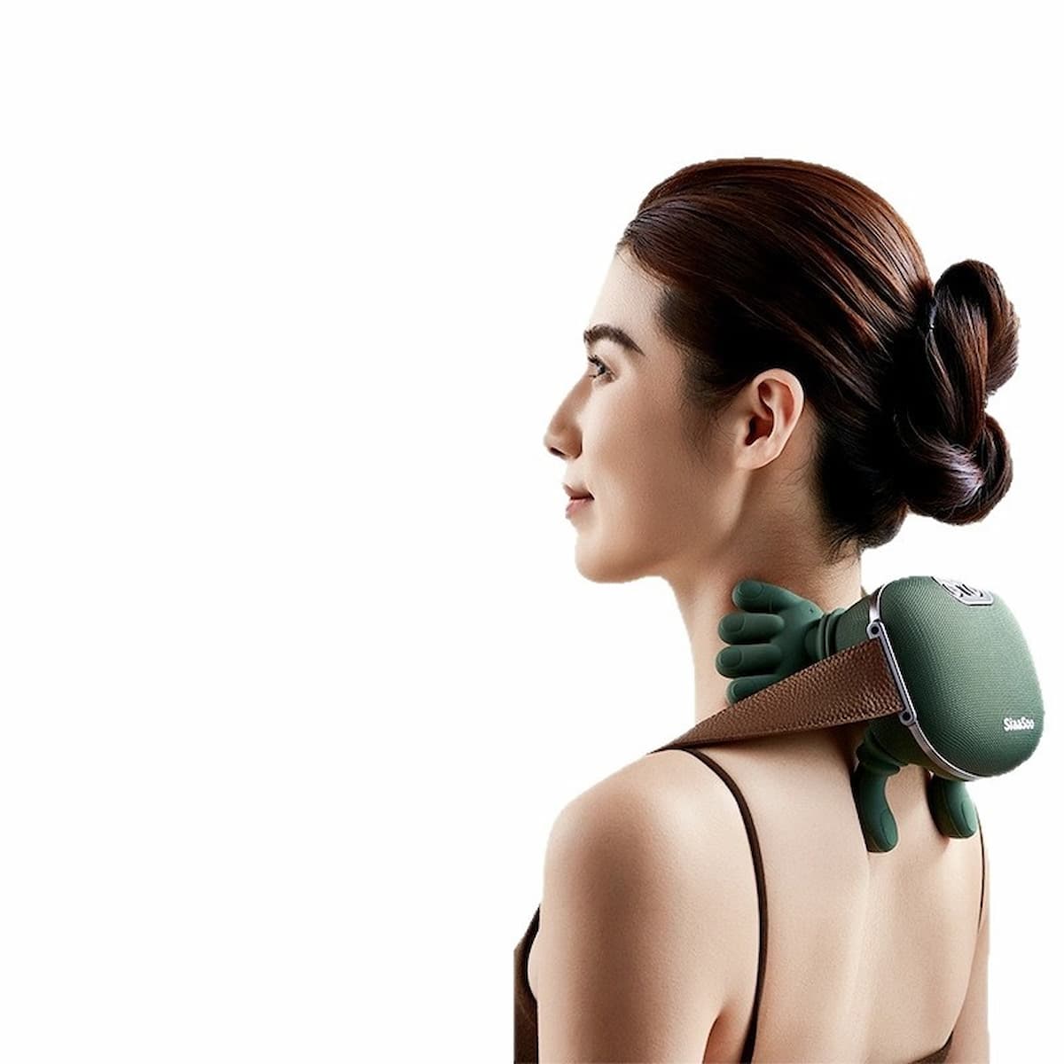 Neck massager with 4D shiatsu and heat function