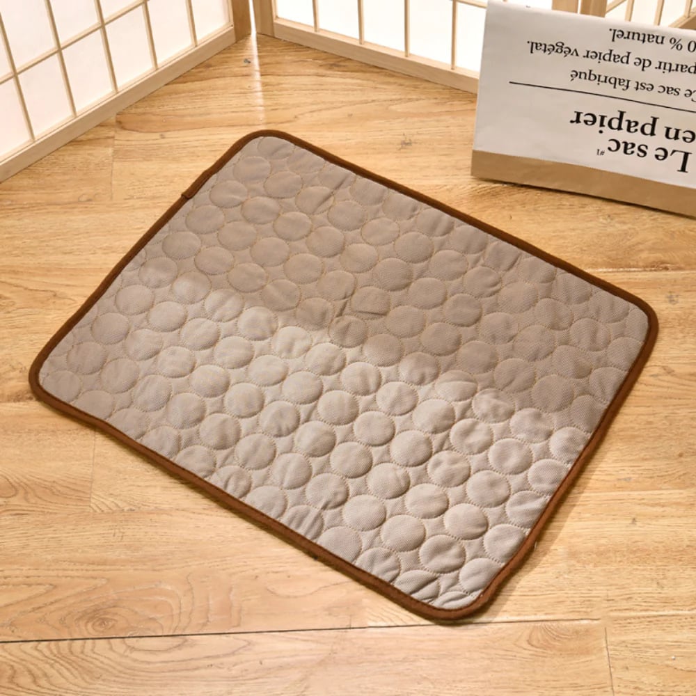 Cooling Mat for Dogs – Self-Cooling and Softly Padded