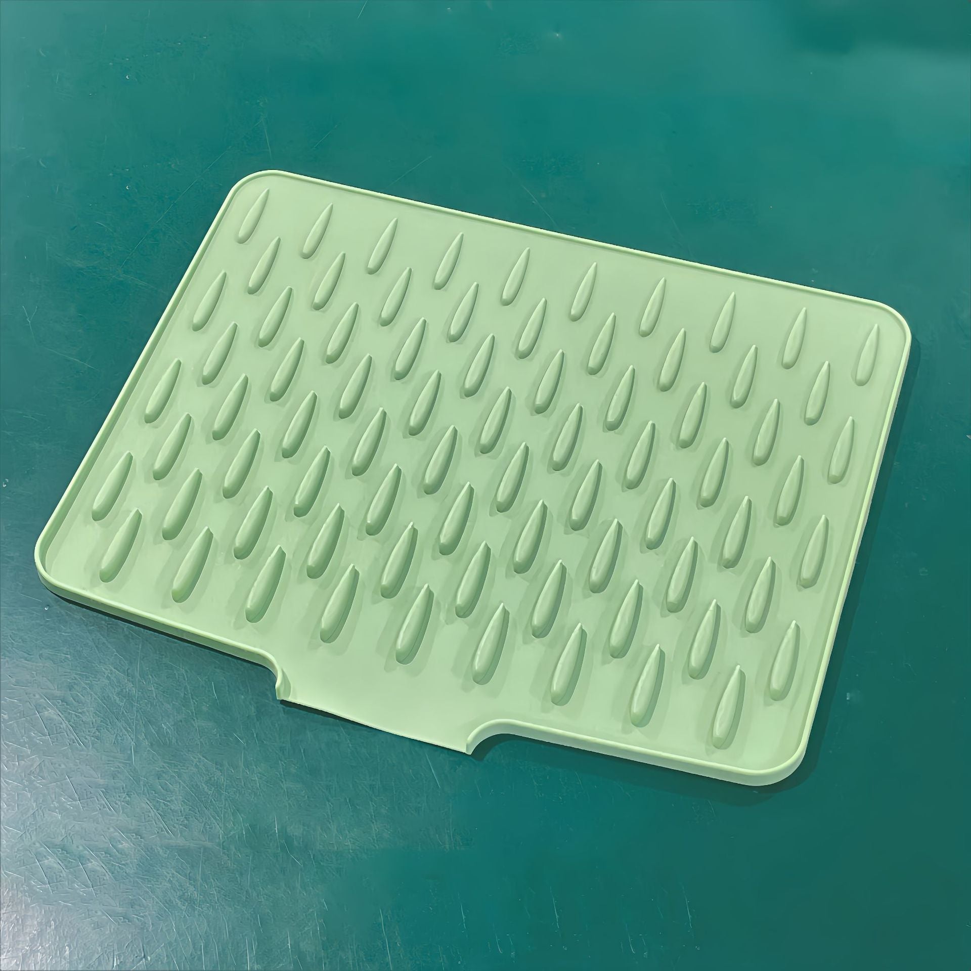 Silicone Drip Mat with Drainage Channel for the Kitchen
