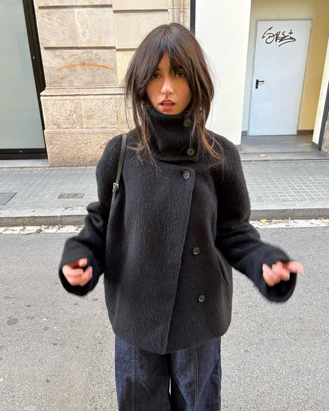 Warm quilted jacket with stand-up collar for autumn and winter