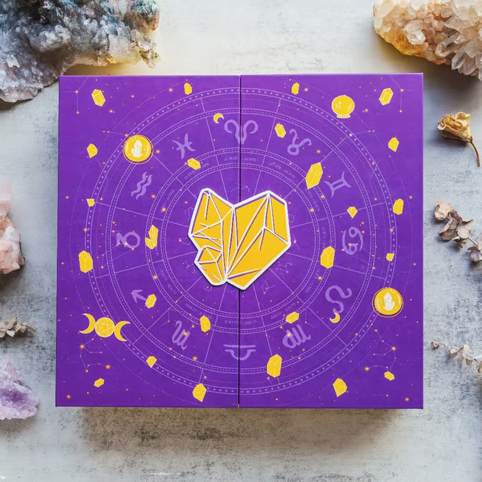 Kristall-Adventskalender mit 31 Edelsteinen und Hexenfigur
