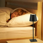 Wireless LED Table Lamp with Touch Dimmer – Cable-Free, Pure Atmosphere
