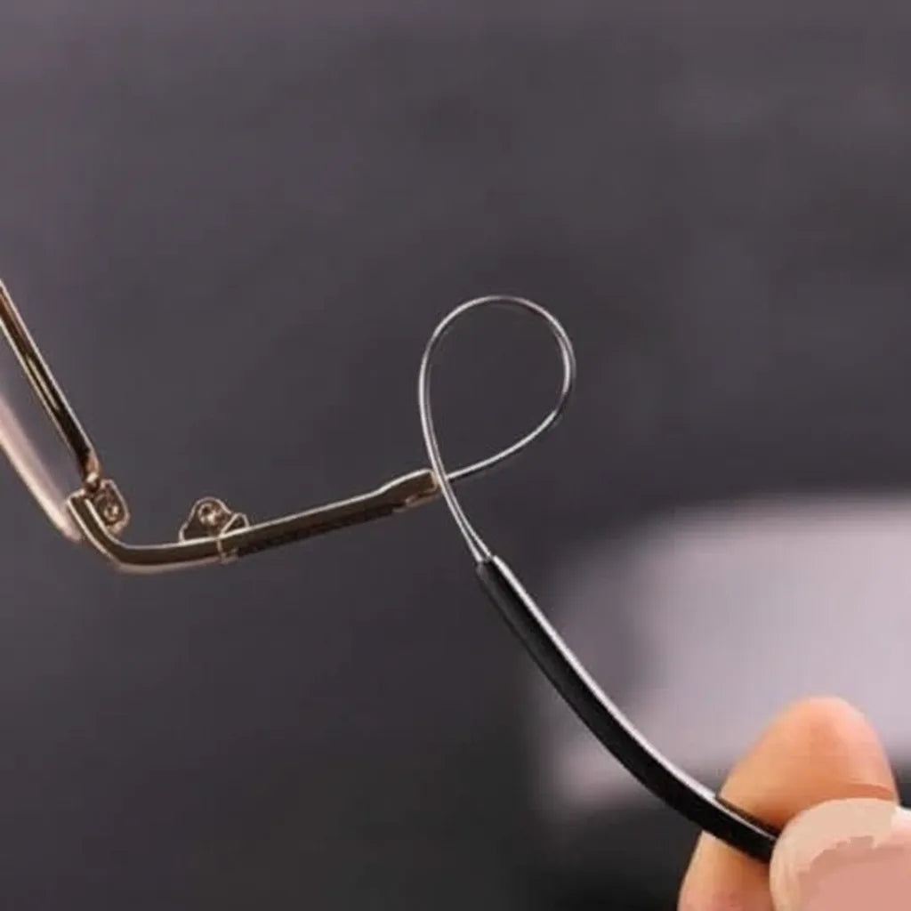 Progressive varifocal glasses with automatic adjustment