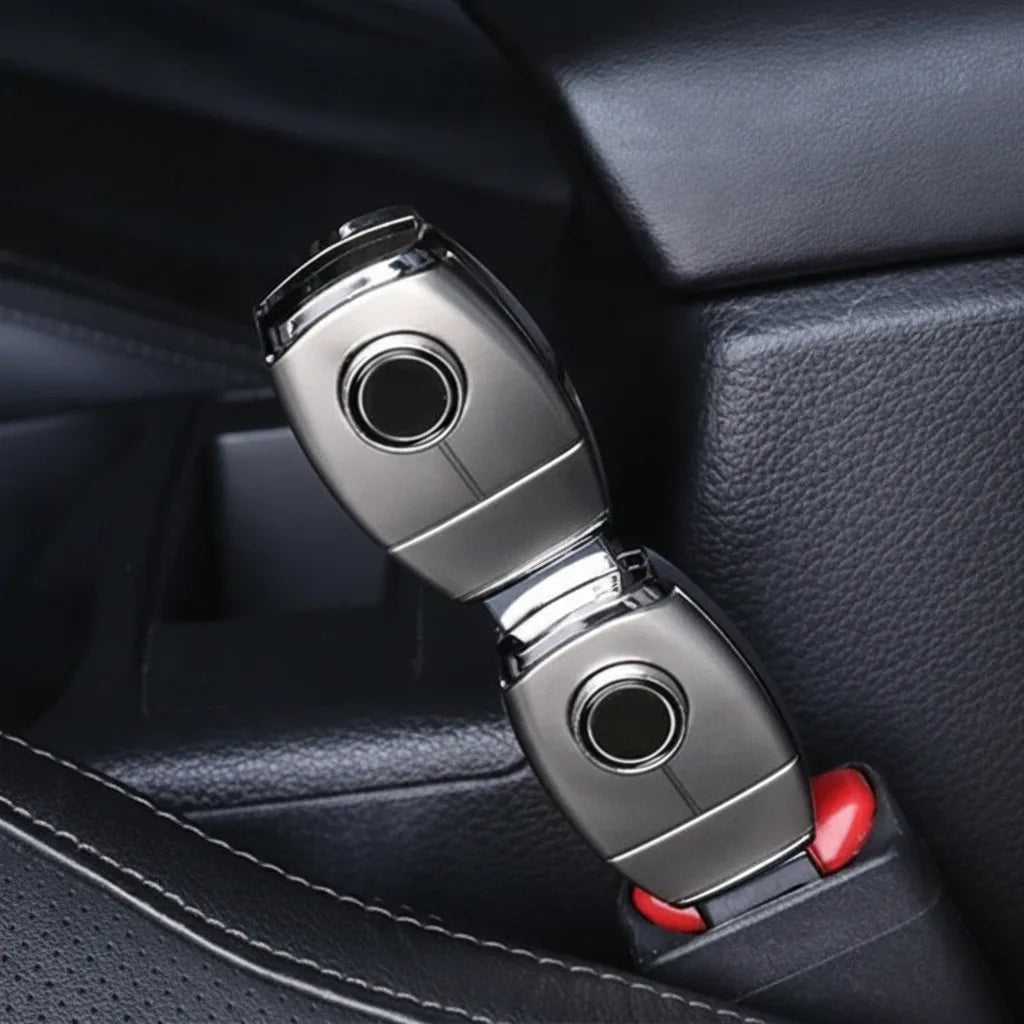 Seatbelt extension with locking mechanism