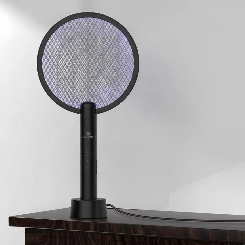 Elektrische Mückenklatsche 3-in-1 mit UV-Licht und Ladestation