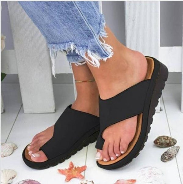 Women's sandals with toe strap – ergonomic footbed