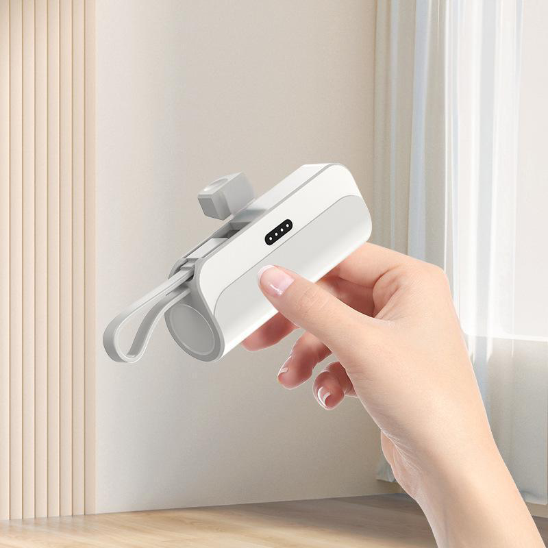 Power bank with integrated cables 10000 mAh