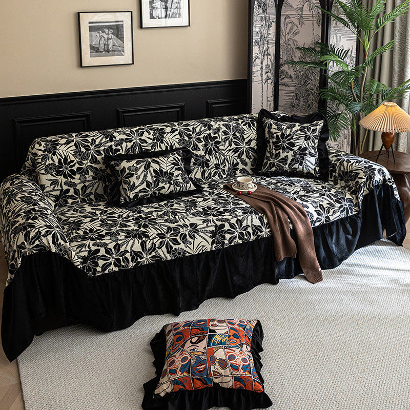 Universal Sofa Cover with Floral Pattern – Complete Protection