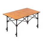 Klappbarer Campingtisch mit Rollup-Tischplatte