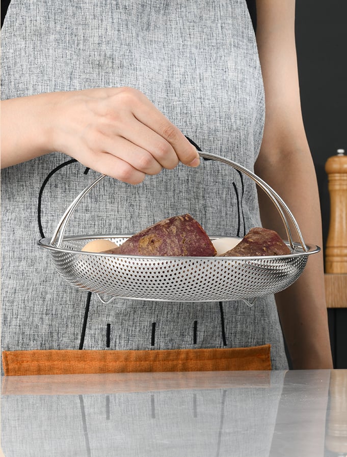 Stainless Steel Steam Insert with Handle – Multifunctional