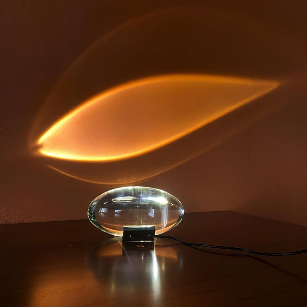 Kristall-Tischlampe mit warmem Lichtreflex