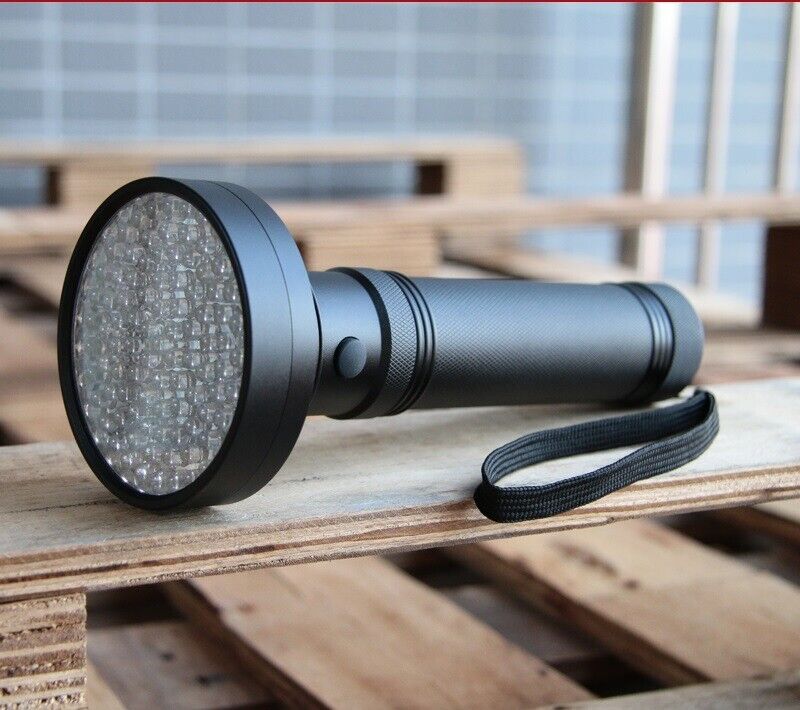 UV flashlight 395nm with LEDs for stain and pest detection