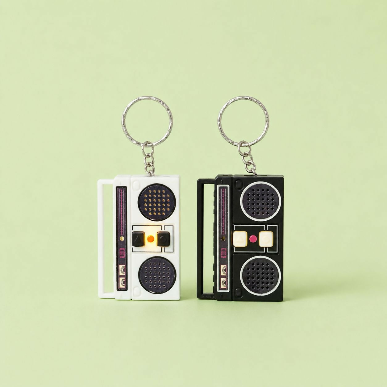 Mini Sprachrekorder Schlüsselanhänger im Retro-Radio-Design