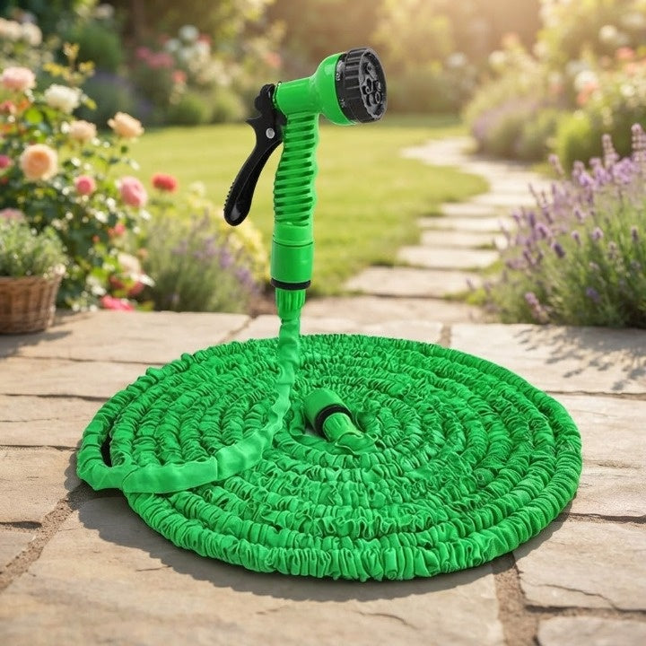 Stretchable garden hose with 7-function spray gun – Expands to 3 times its length