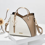 Handtasche Kunstleder mit Metallhenkeln und Herz-Anhänger